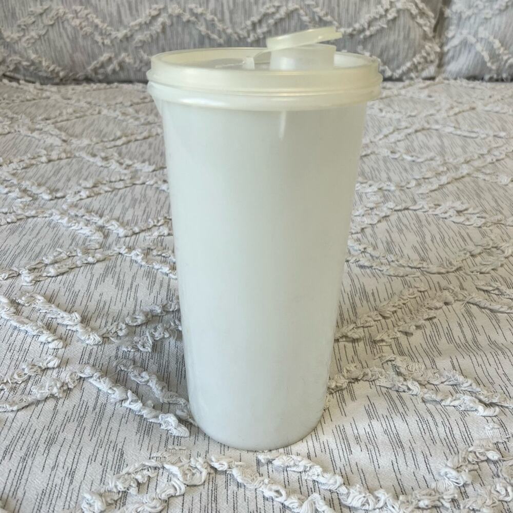 Vintage Tupperware Tall Clear Container‎ (261-16) with Lid (563-10) plastic